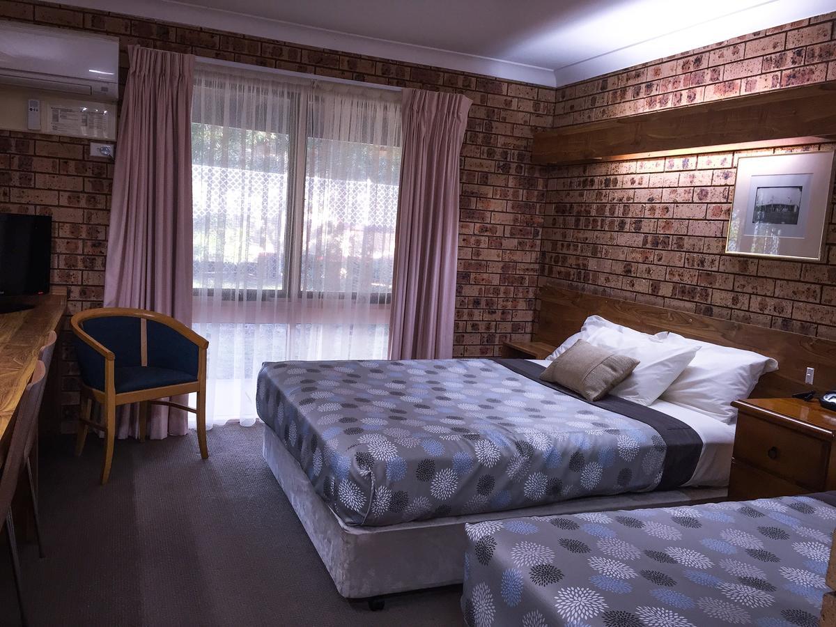 גלגונג Ten Dollar Town Motel מראה חיצוני תמונה